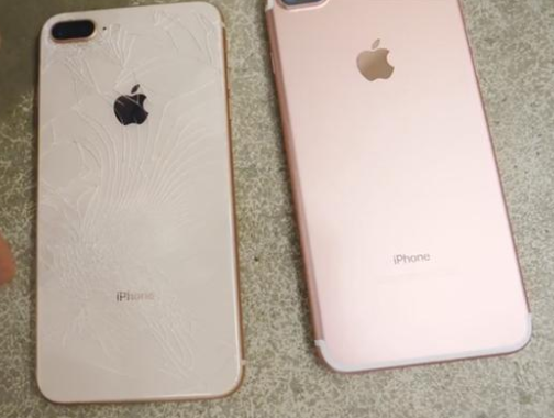 iPhone8最大硬伤-不戴套跌落测试直接哭晕！